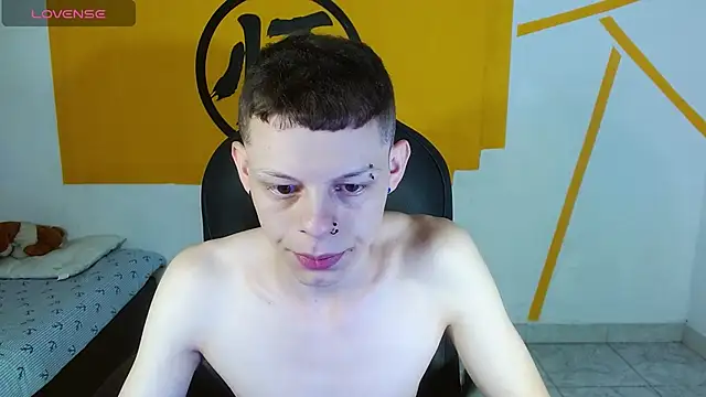 Snapshot of Matthew_Boy_ chatting on 02.14.25 Matthew Boy online show from 02.14.25