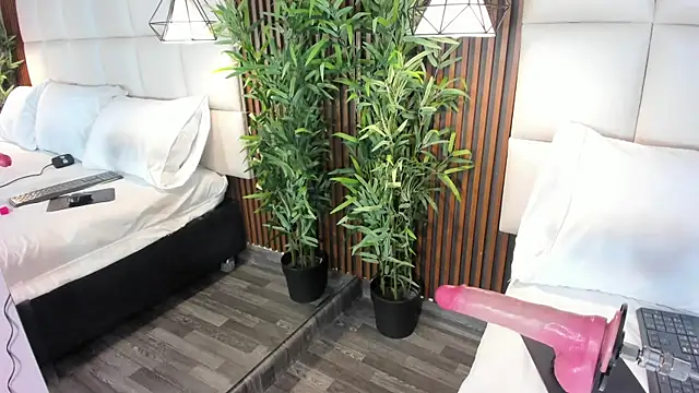 CailynBrowm online show from 11.07.25