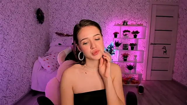 Snapshot of luna_cross chatting on 01.14.25 luna cross online show from 01.14.25