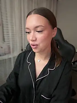 bunnyrich online show from 10.24.25