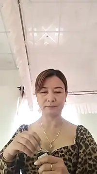 Sexy-ladyboobs20 online show from 12.20.24