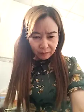 Sexy-ladyboobs20 online show from 12.22.24
