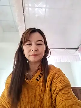 Sexy-ladyboobs20 online show from 12.23.24