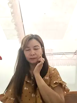 Sexy-ladyboobs20 online show from 12.24.24