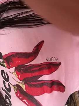 Snapshot of izanmiller2001 chatting on 11.17.25 izanmiller2001 online show from 11.17.25