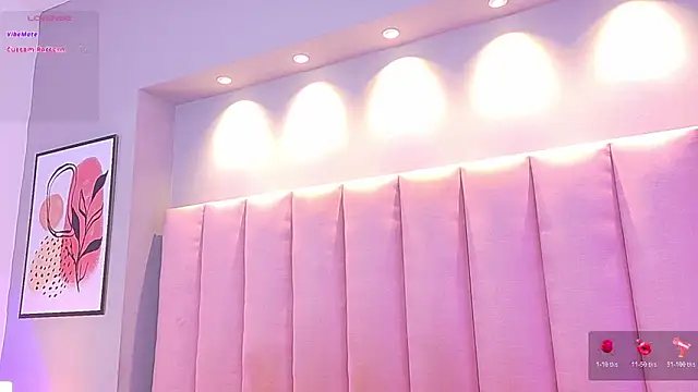 Snapshot of KeilyRoss chatting on 11.05.25 KeilyRoss online show from 11.05.25