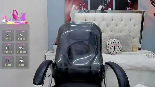 Snapshot of Noha_scott chatting on 05.07.26 Noha scott online show from 05.07.26