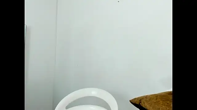 Snapshot of Georginaxx chatting on 12.25.24 Georginaxx online show from 12.25.24