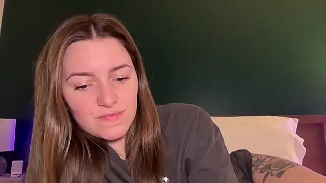 Snapshot of urwetdreamDDD chatting on 01.22.25 urwetdreamDDD online show from 01.22.25