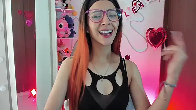 Snapshot of Amaranta_e chatting on 09.17.25 Amaranta e online show from 09.17.25