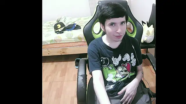 Snapshot of Twink_martinboy chatting on 01.29.25 Twink martinboy online show from 01.29.25