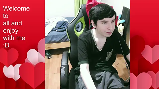 Snapshot of Twink_martinboy chatting on 09.11.25 Twink martinboy online show from 09.11.25