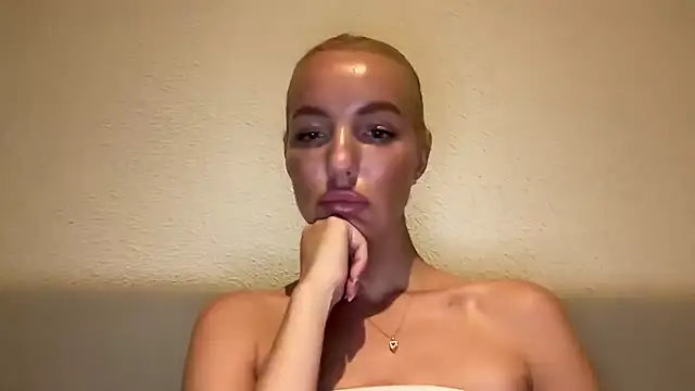 aestetick online show from 11.27.25