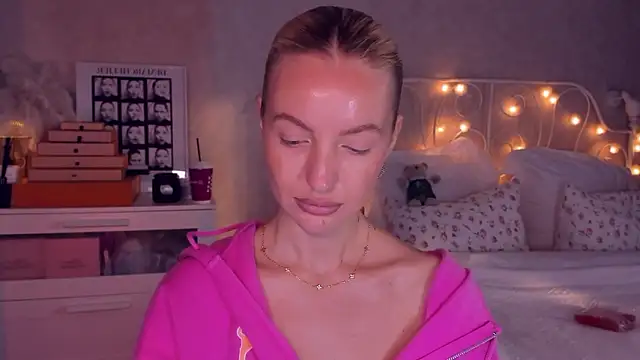 aestetick online show from 02.11.26