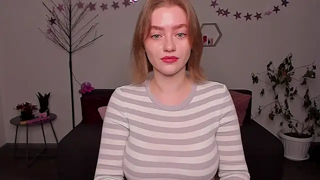 AidaPerry online show from 12.27.24