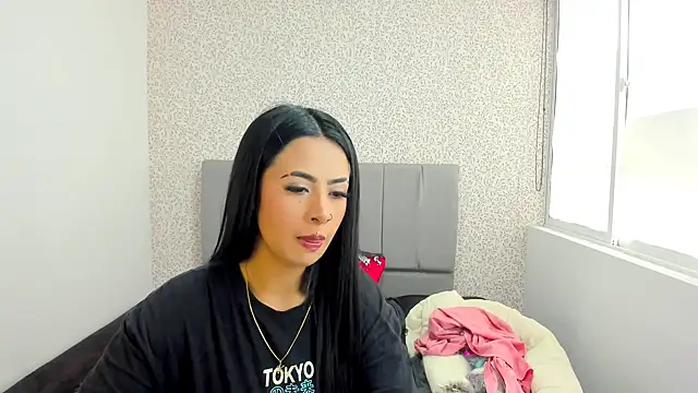Snapshot of CharlotteeGray_ chatting on 01.11.25 CharlotteeGray online show from 01.11.25