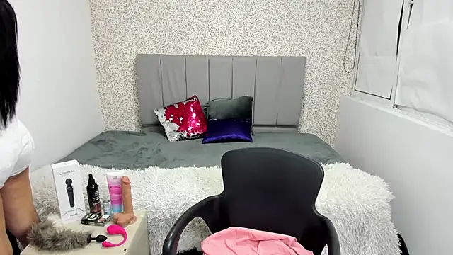 Snapshot of CharlotteeGray_ chatting on 03.02.25 CharlotteeGray online show from 03.02.25