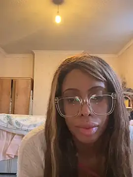 Snapshot of nolotymfcXo chatting on 12.22.24 nolotymfcXo online show from 12.22.24