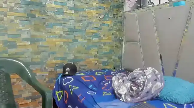 Snapshot of MasterSEX420 chatting on 01.10.25 MasterSEX420 online show from 01.10.25