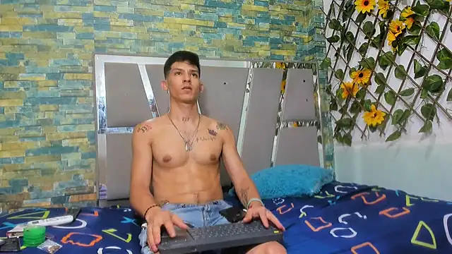 Snapshot of MasterSEX420 chatting on 01.29.25 MasterSEX420 online show from 01.29.25