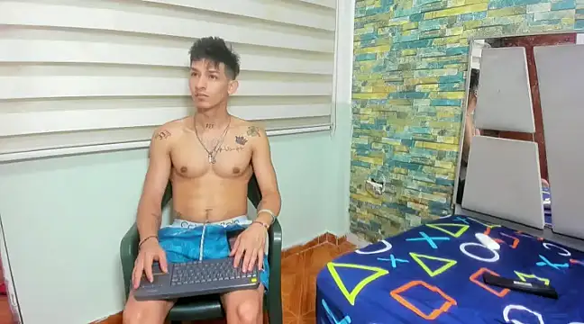 Snapshot of MasterSEX420 chatting on 02.01.25 MasterSEX420 online show from 02.01.25