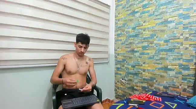 Snapshot of MasterSEX420 chatting on 02.06.25 MasterSEX420 online show from 02.06.25