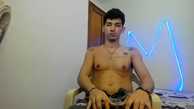 Snapshot of MasterSEX420 chatting on 11.09.25 MasterSEX420 online show from 11.09.25