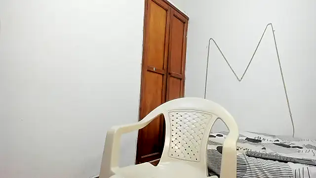 Snapshot of MasterSEX420 chatting on 11.10.25 MasterSEX420 online show from 11.10.25