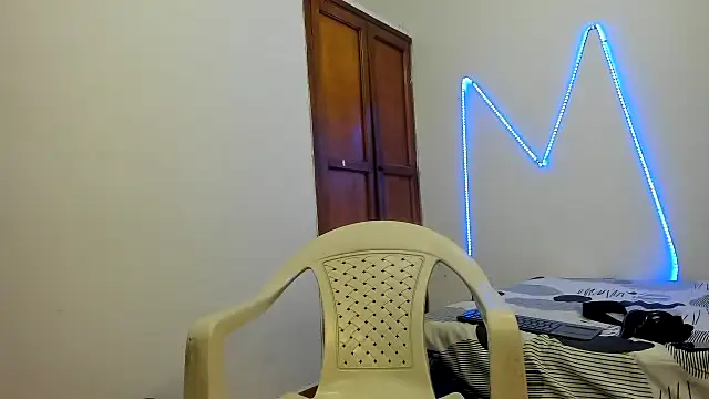 Snapshot of MasterSEX420 chatting on 11.12.25 MasterSEX420 online show from 11.12.25