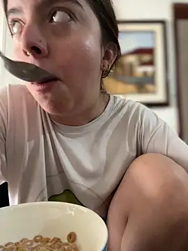 Cloew Marz online show from 02.06.26