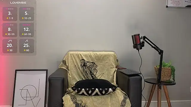 Brownfitbabyy online show from 02.18.25