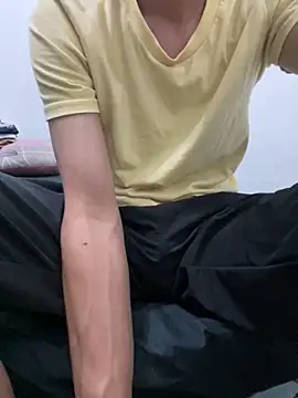 Snapshot of zeck80 chatting on 09.24.25 zeck80 online show from 09.24.25