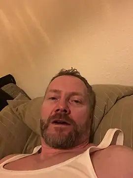 Snapshot of Rockburg chatting on 12.22.24 Rockburg online show from 12.22.24