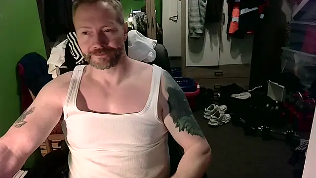 Snapshot of Rockburg chatting on 12.22.24 Rockburg online show from 12.22.24