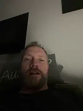 Snapshot of Rockburg chatting on 01.01.25 Rockburg online show from 01.01.25