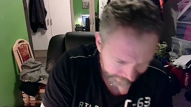 Snapshot of Rockburg chatting on 01.03.25 Rockburg online show from 01.03.25