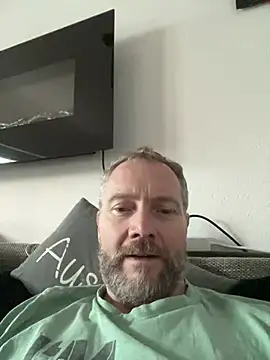 Snapshot of Rockburg chatting on 01.03.25 Rockburg online show from 01.03.25