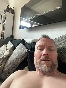 Snapshot of Rockburg chatting on 03.20.25 Rockburg online show from 03.20.25