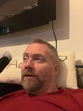 Snapshot of Rockburg chatting on 03.22.25 Rockburg online show from 03.22.25