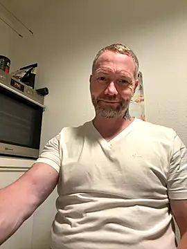 Snapshot of Rockburg chatting on 10.21.25 Rockburg online show from 10.21.25