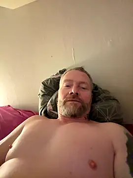 Snapshot of Rockburg chatting on 11.10.25 Rockburg online show from 11.10.25