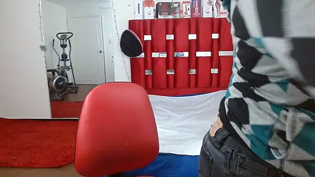 krystal thomson online show from 11.04.25