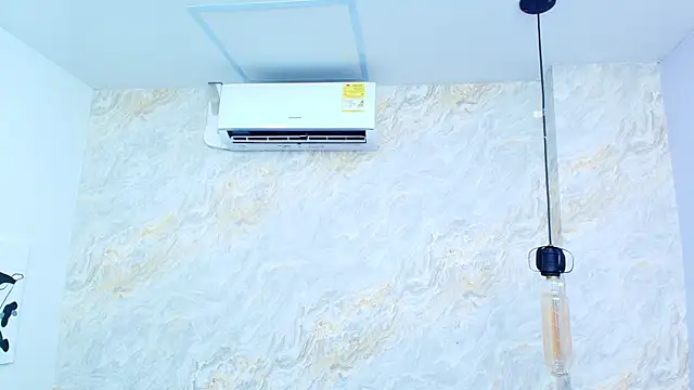 Mia candy 0 online show from 10.09.25