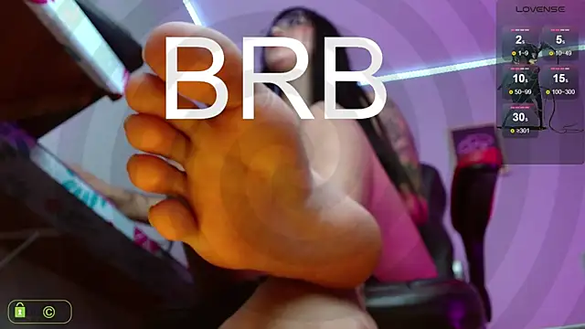 Miss scarllet  online show from 01.31.25