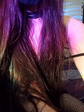 Greta Erin online show from 12.04.24