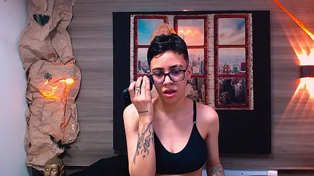 Cutie Shy  online show from 10.22.25