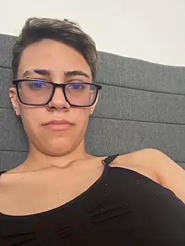 Cutie Shy  online show from 02.20.26