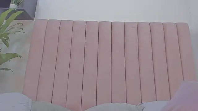 Snapshot of camila__herrera chatting on 02.06.25 camila herrera online show from 02.06.25