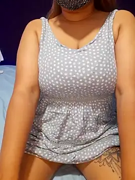 Wild wifey online show from 09.18.25