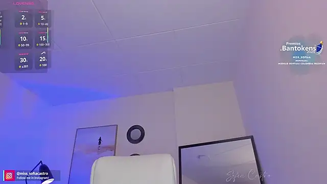 Snapshot of miss_sofiaa chatting on 10.16.25 miss sofiaa online show from 10.16.25